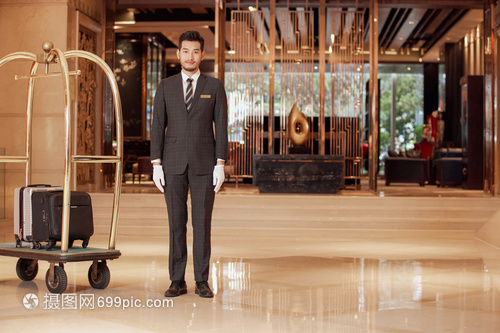 智能提升 通信技術(shù)在酒店行李搬運(yùn)服務(wù)中的創(chuàng)新開發(fā)